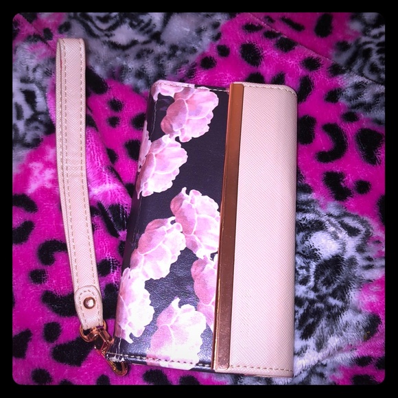 Wallet iPhone case - Picture 1 of 3